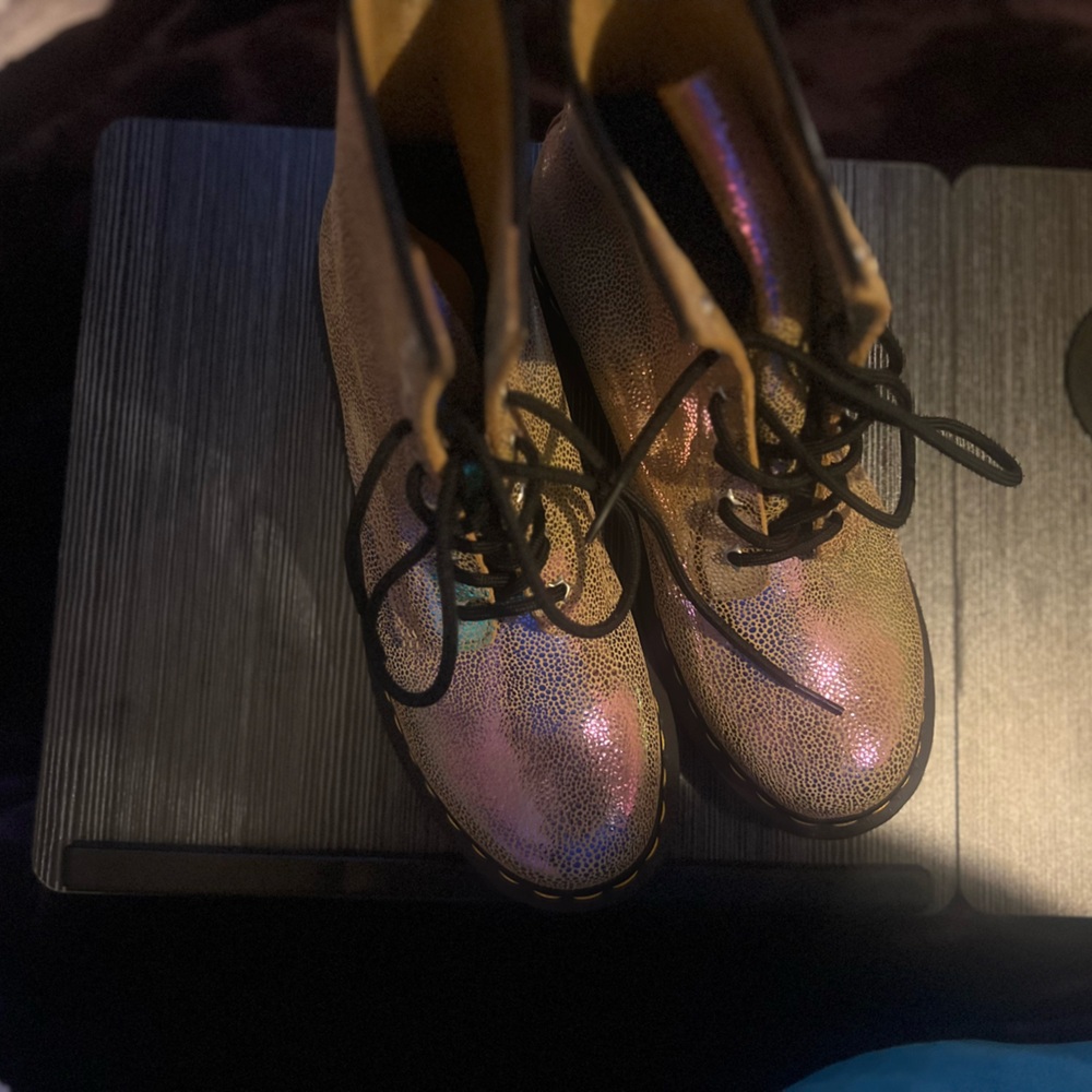 Dr. Martens 1460 Sand Rainbow Ray Boots
